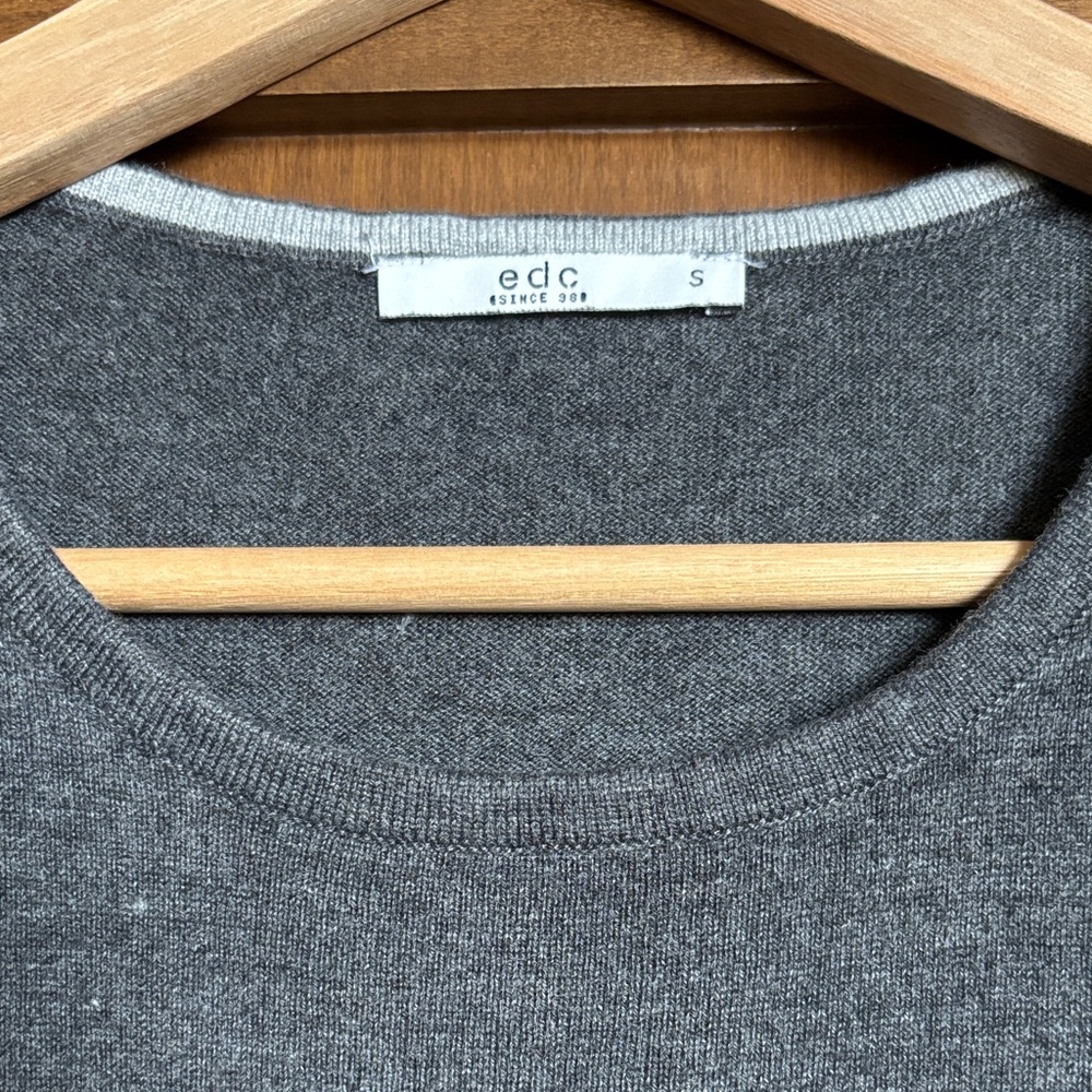 Gray Women's Sweatshirt - Picture 2 of 6